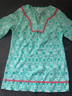 Vineyard Vines Turquoise and Pink Patterned Tunic